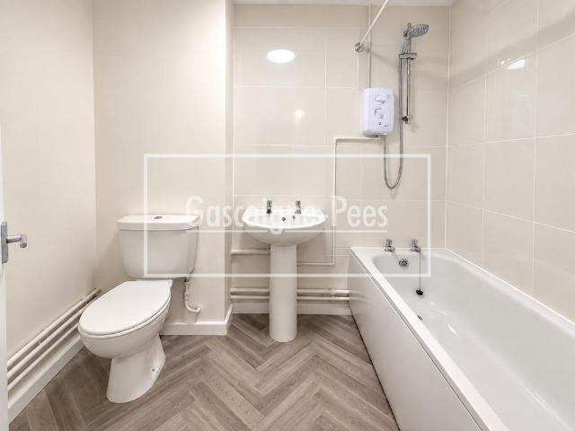 Apartment for rent in Boxgrove, Guildford
