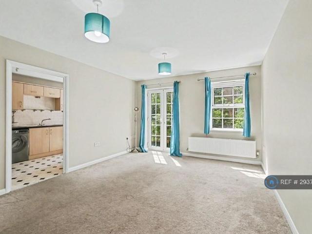 Apartment for rent in Far Cotton and Delapre, Far Cotton