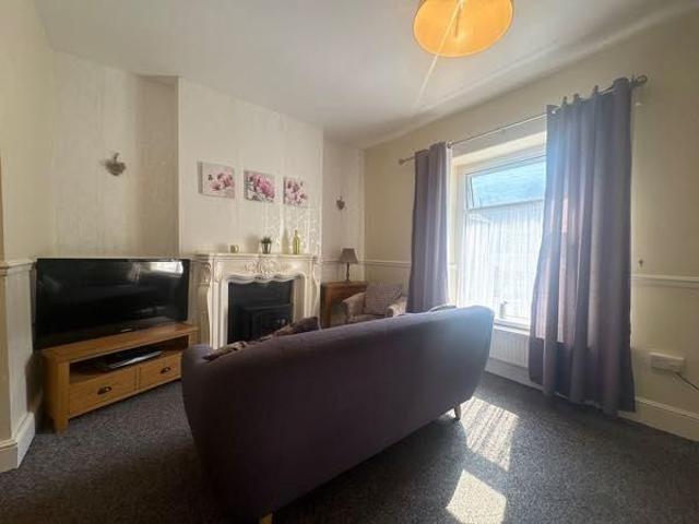 Apartment for rent in Cwm, Wales