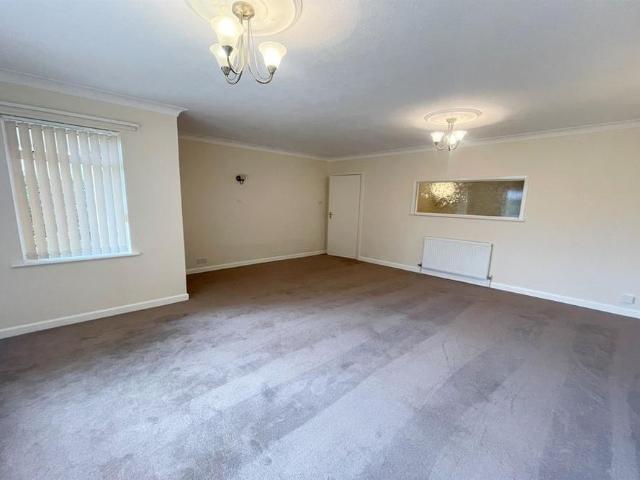 Apartment for rent in Tricketts Cross, Ferndown