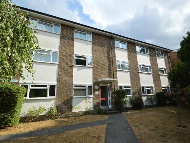 Flat for rent in Surbiton, Greater London
