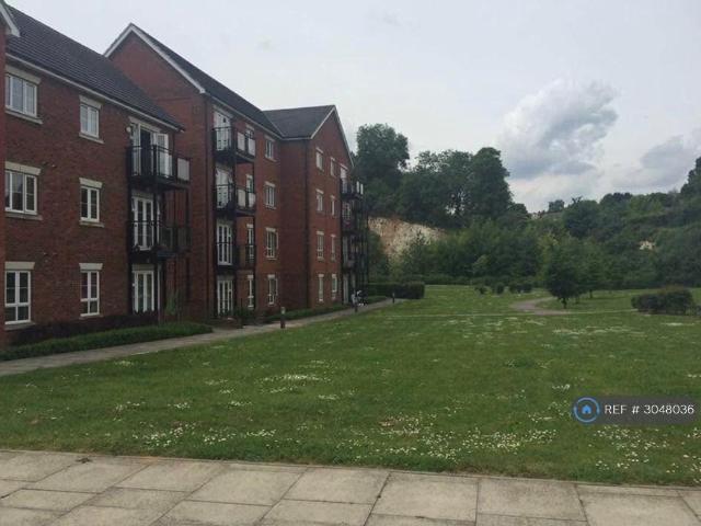 Flat for rent in Strood, Medway