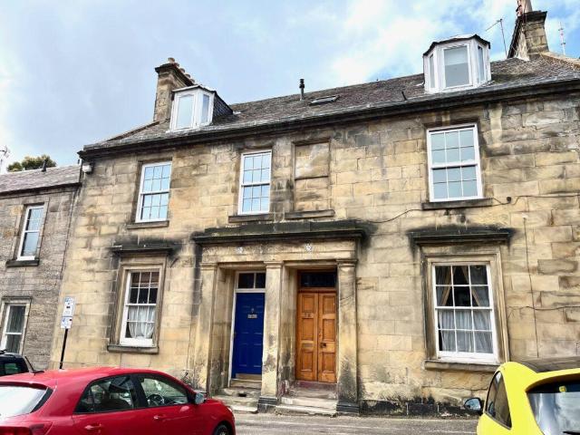 Flat for rent in Stirling, Top of the Town