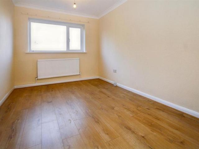Apartment for rent in Westborough, Surrey