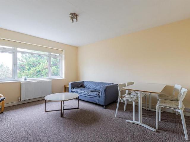 Apartment for rent in Penylan, Cardiff