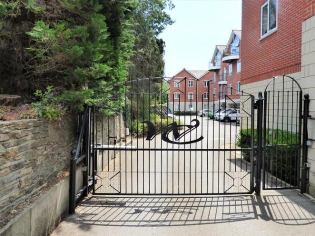 Flat for rent in Parkstone, Poole
