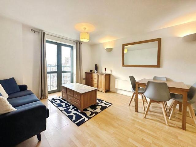 Flat for rent in Holbeck, West Yorkshire