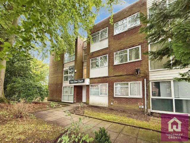 Flat for rent in Heaton Park, Bury