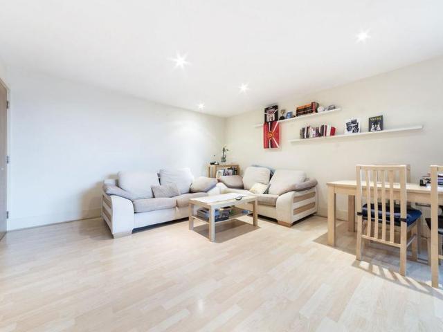 Apartment for rent in Vauxhall, Greater London