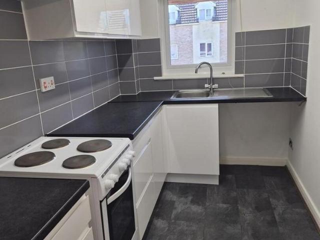 Apartment for rent in Old Town, Heathlands