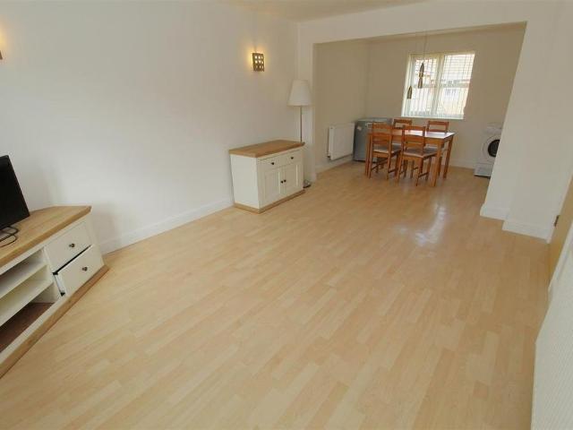 Apartment for rent in Waddicar, Sefton