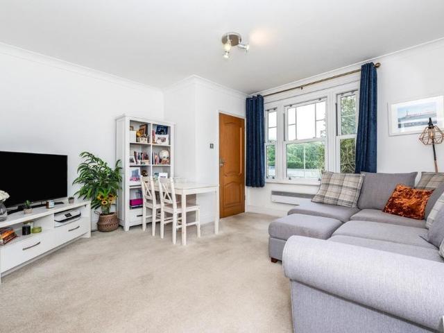 Apartment for rent in Swanley, The Butts