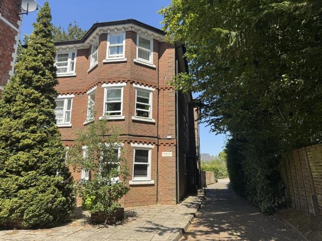 Apartment for rent in St James, Sandown Park