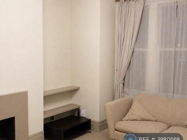 Apartment for rent in Balham, Greater London