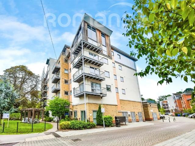 Flat for rent in Farnborough, Hampshire