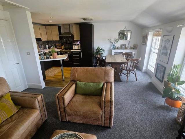 Apartment for rent in East Cliff, Acol