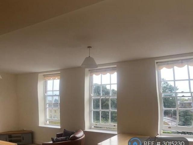 Apartment for rent in Heigham Grove, East Bank
