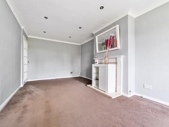 Apartment for rent in Barnet Vale, Greater London