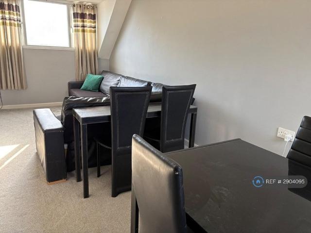Flat for rent in Hythe, Folkestone