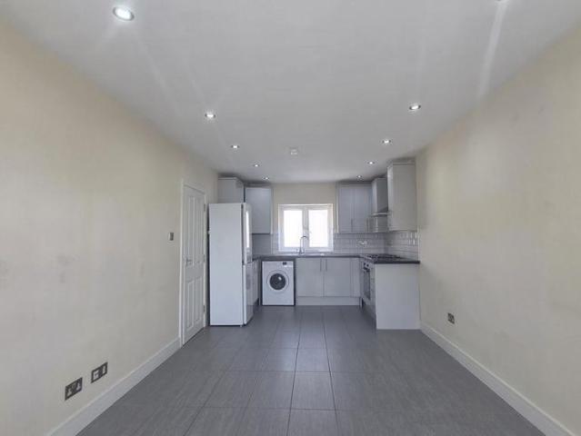 Apartment for rent in Slough