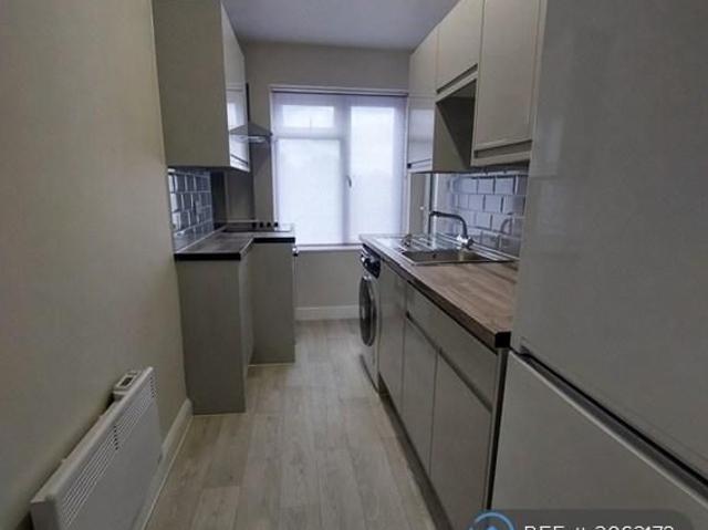 Apartment for rent in High Wycombe Community Board, High Wycombe