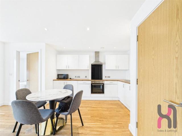 Apartment for rent in Wharfside, Trafford Park