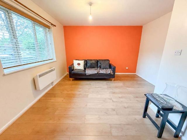 Apartment for rent in Watford Rural, Batchworth