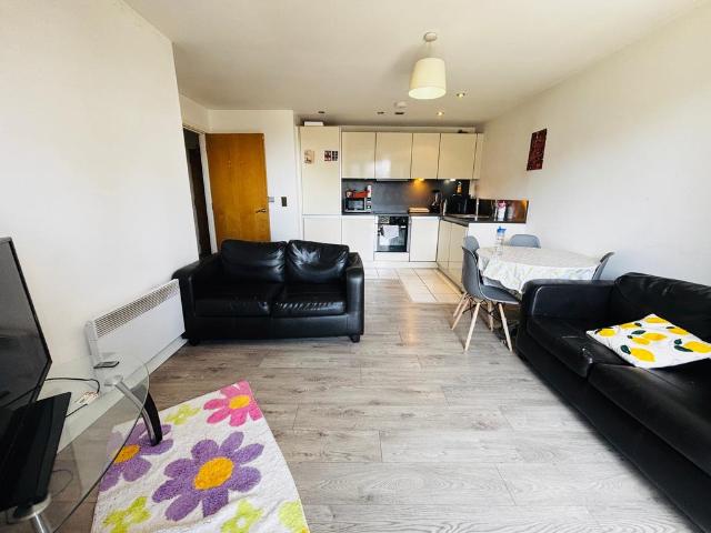 Flat for rent in City Centre, Georgia