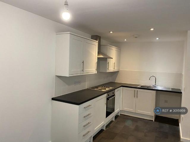 Flat for rent in Warrington