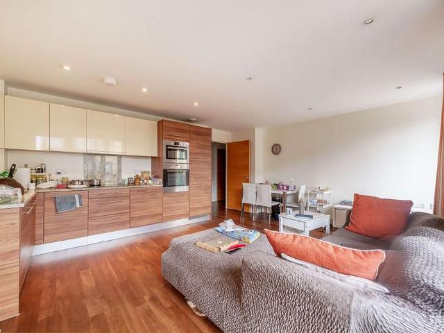 Apartment for rent in Stanmore Place, Greater London