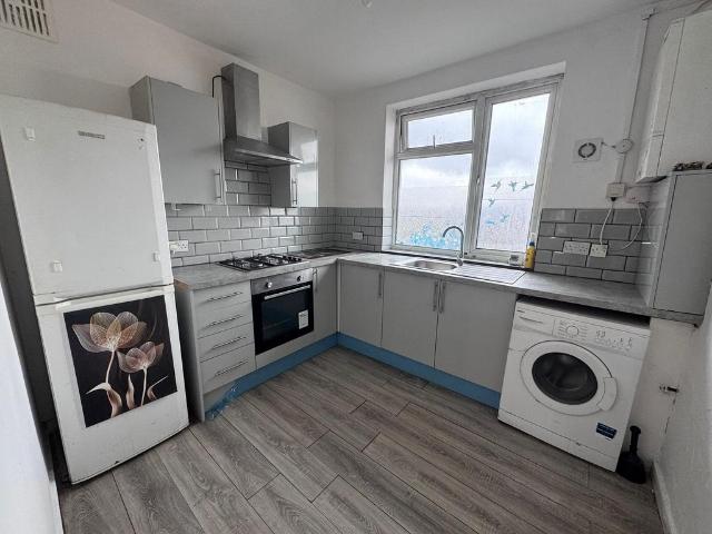 Flat for rent in Leyton, Greater London