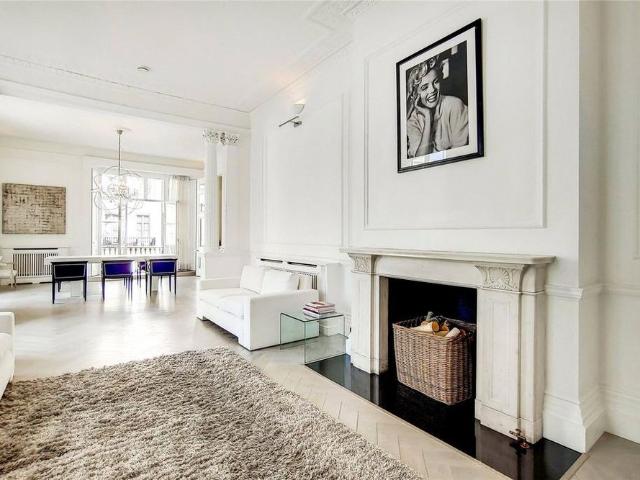Apartment for rent in Belgravia, Greater London