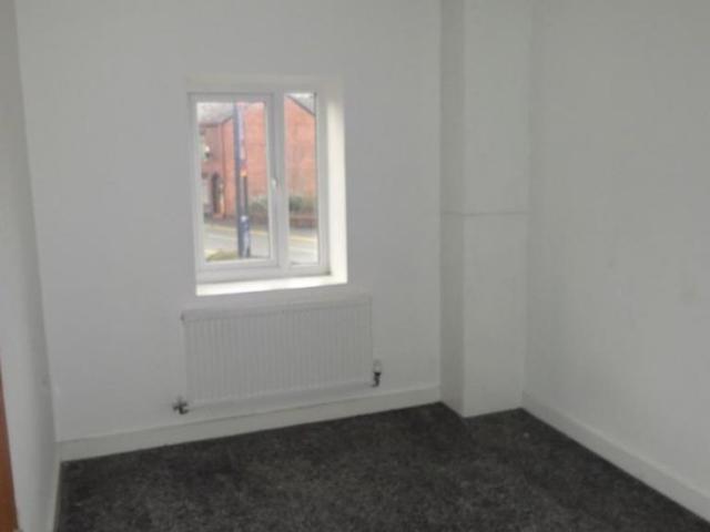 Apartment for rent in Shaw and Crompton, Pendock