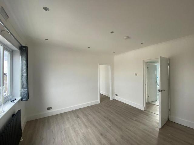 Apartment for rent in London Borough of Lewisham, Forest Hill
