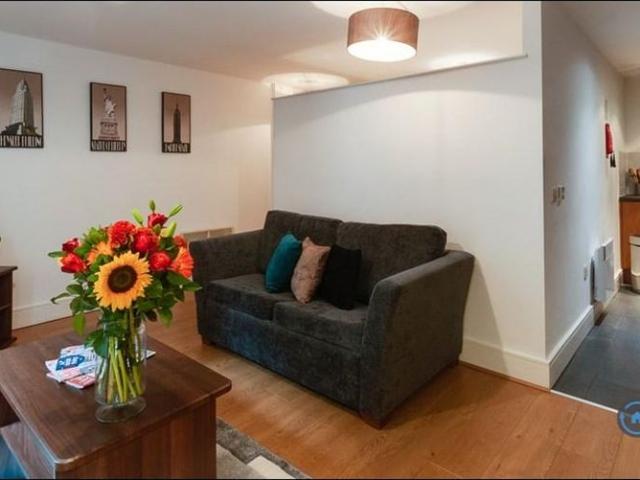 Apartment for rent in Calderstones