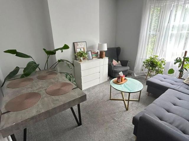 Apartment for rent in Staniland, Boston