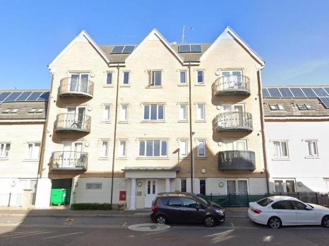 Flat for rent in Hayes, Isle Of Man