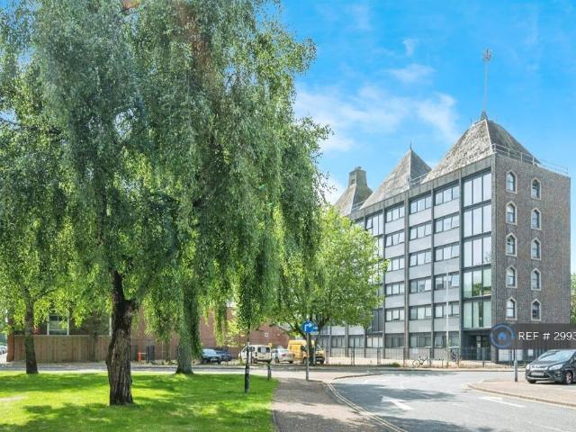 Flat for rent in Southtown, Stokesby