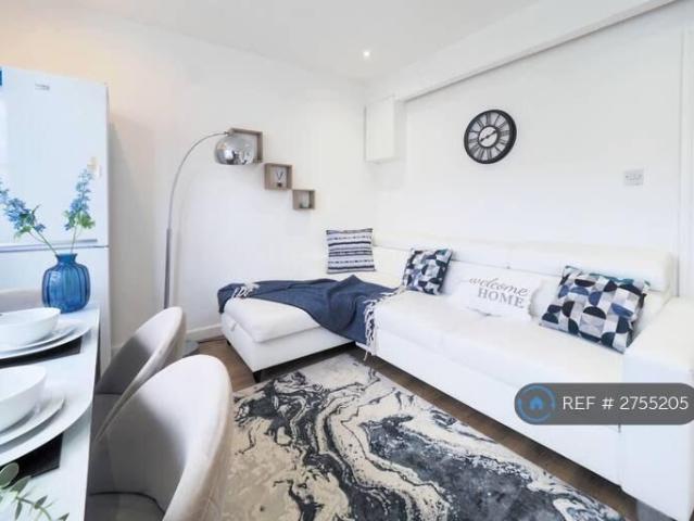 Apartment for rent in Shepherd's Bush, Isle Of Man