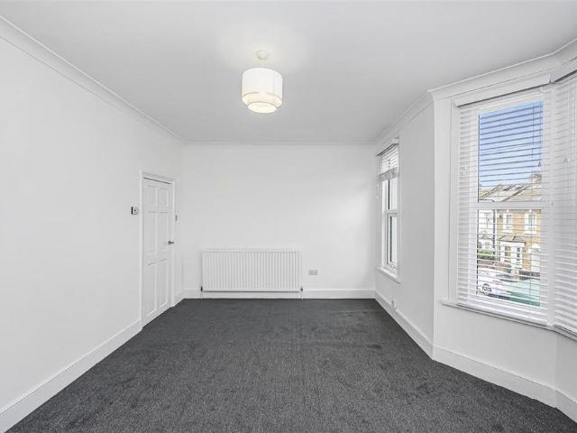 Apartment for rent in Poole