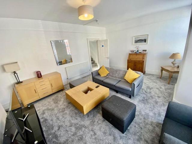 Apartment for rent in Nangreaves, Wales