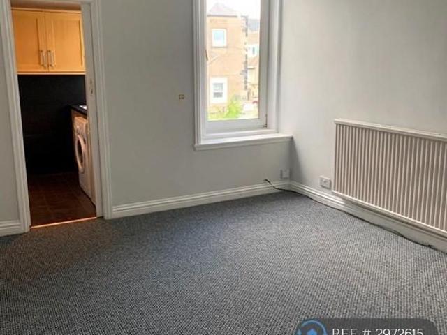 Apartment for rent in Hayfield, Kirkcaldy