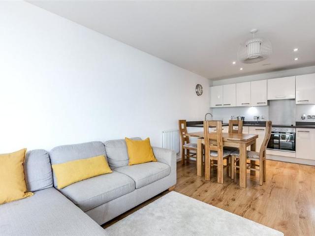 Apartment for rent in Putney, Greater London