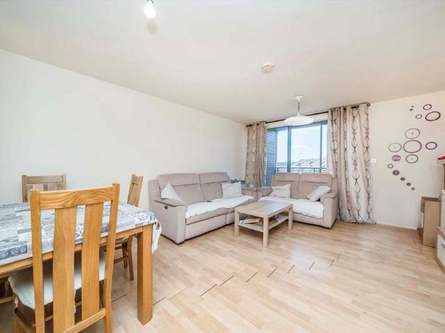 Apartment for rent in Royal Borough of Kingston upon Thames, Greater London