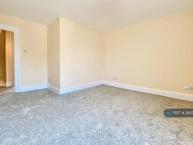 Apartment for rent in Batchworth