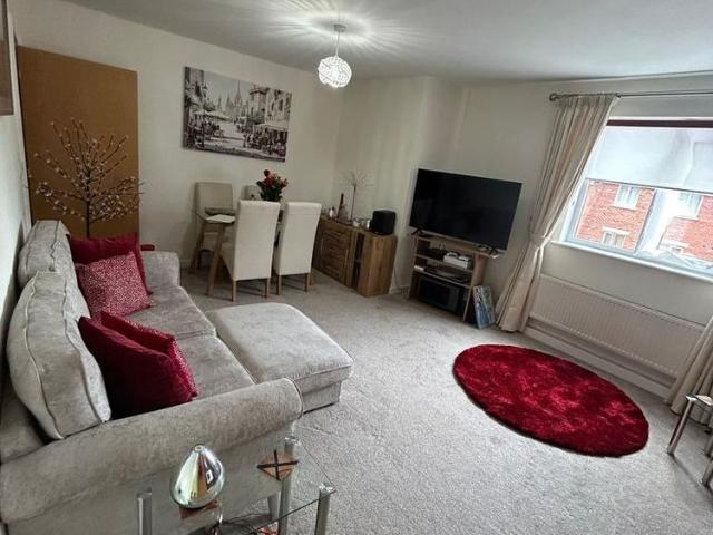 Apartment for rent in Falcon Lodge, Wales