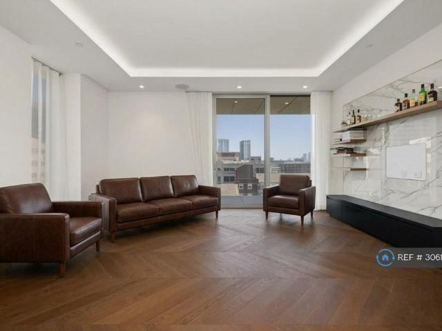 Apartment for rent in Aldgate, Greater London