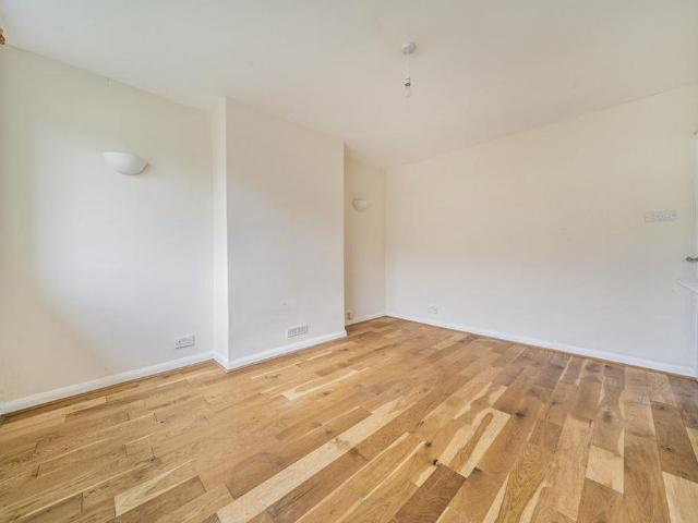 Apartment for rent in London Borough of Lewisham, Greater London