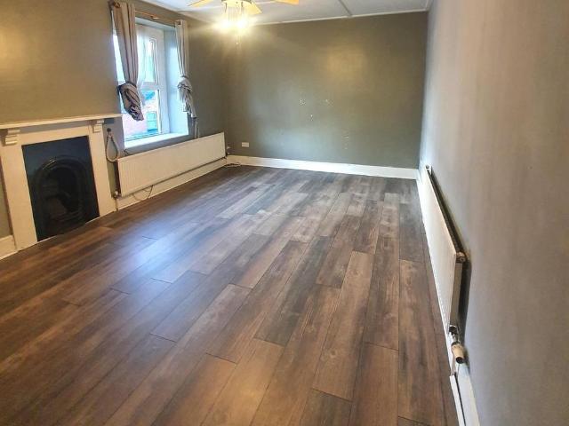 Apartment for rent in Upton, Babbacombe