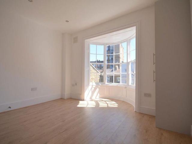 Apartment for rent in Westbrook, Acol